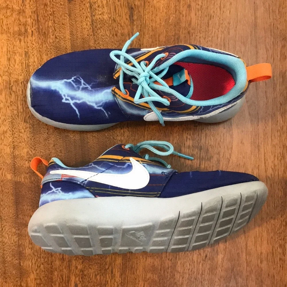 Nike blue lightening